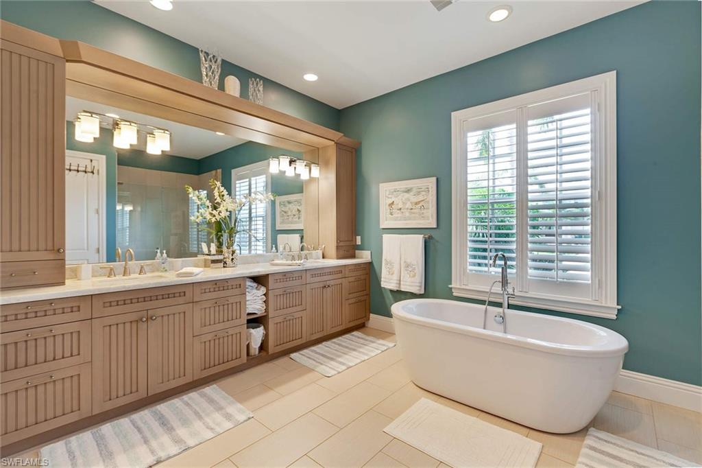 OLDE NAPLES - Residential