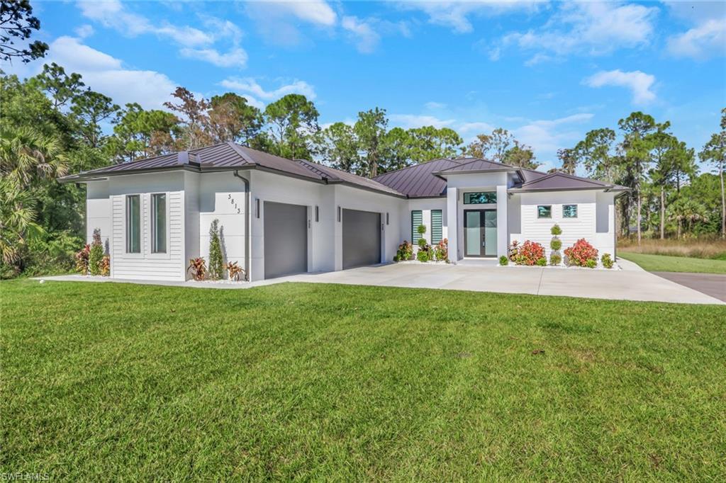 GOLDEN GATE ESTATES - Residential