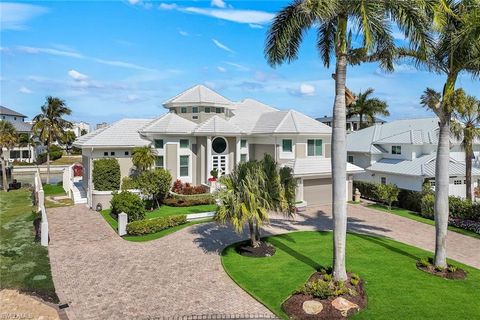 Photo of 375 Germain AVE, NAPLES, FL 34108 (MLS # 226004174)