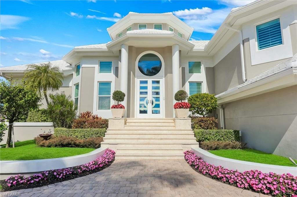 Photo of 375 Germain AVE, NAPLES, FL 34108 (MLS # 226004174)