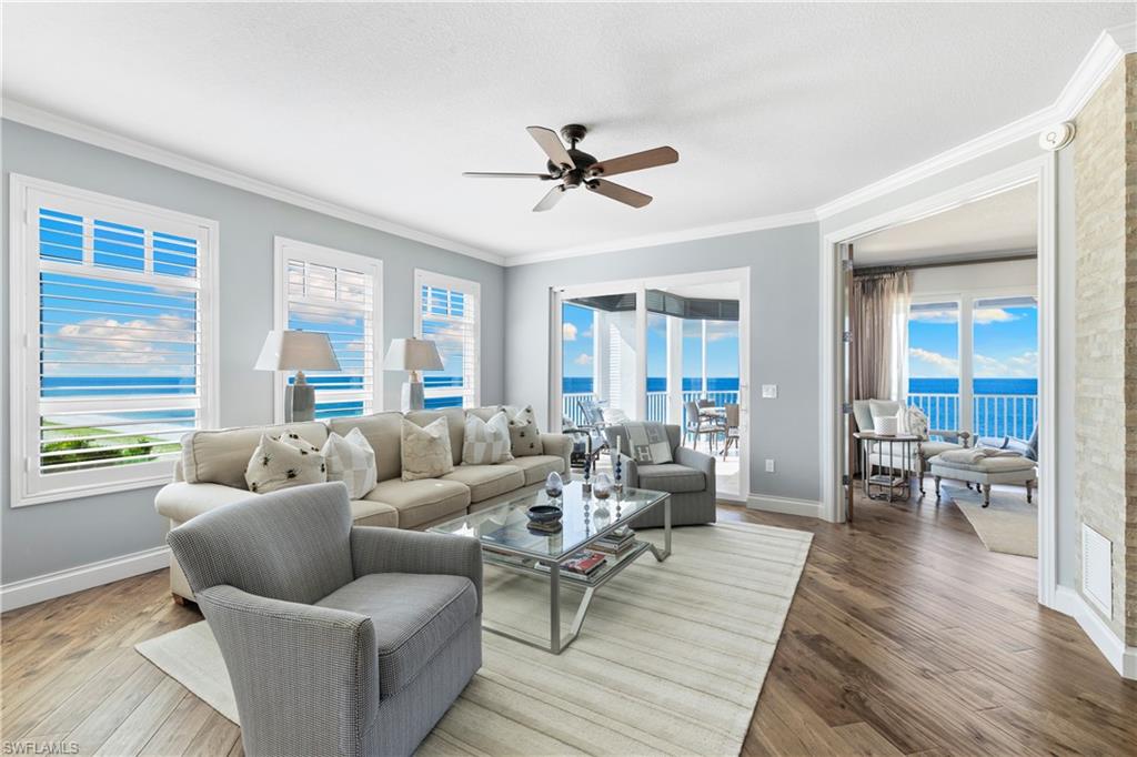 BAREFOOT BEACH CLUB - Residential