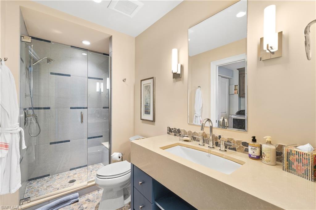 BAREFOOT BEACH CLUB - Residential