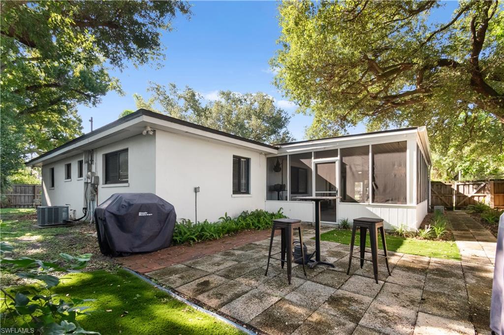 SEMINOLE ESTATES - Residential