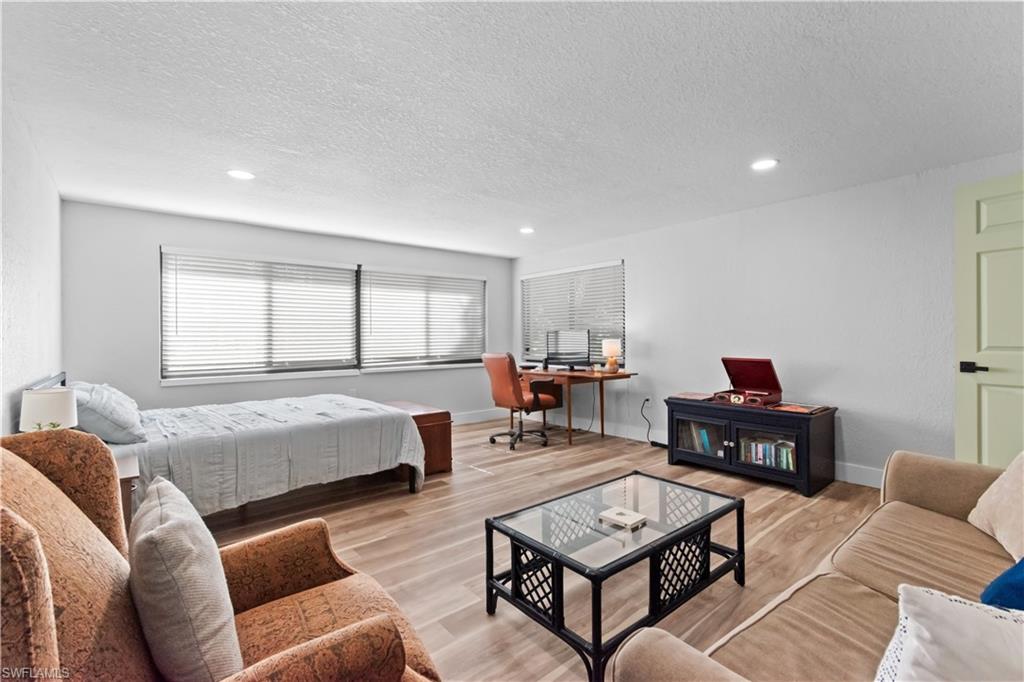 SEMINOLE ESTATES - Residential