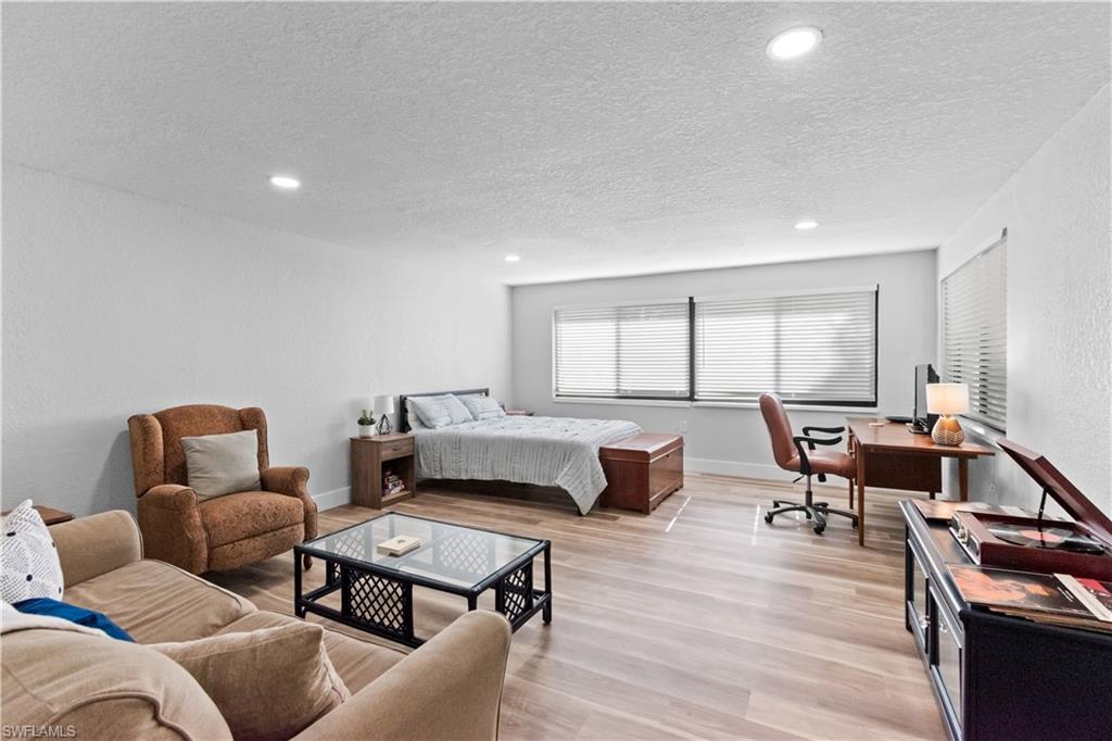 SEMINOLE ESTATES - Residential