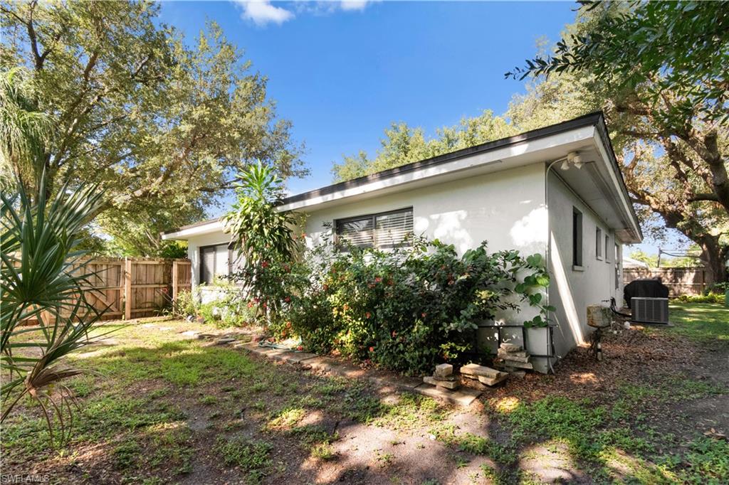 SEMINOLE ESTATES - Residential