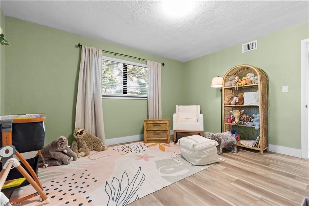 SEMINOLE ESTATES - Residential