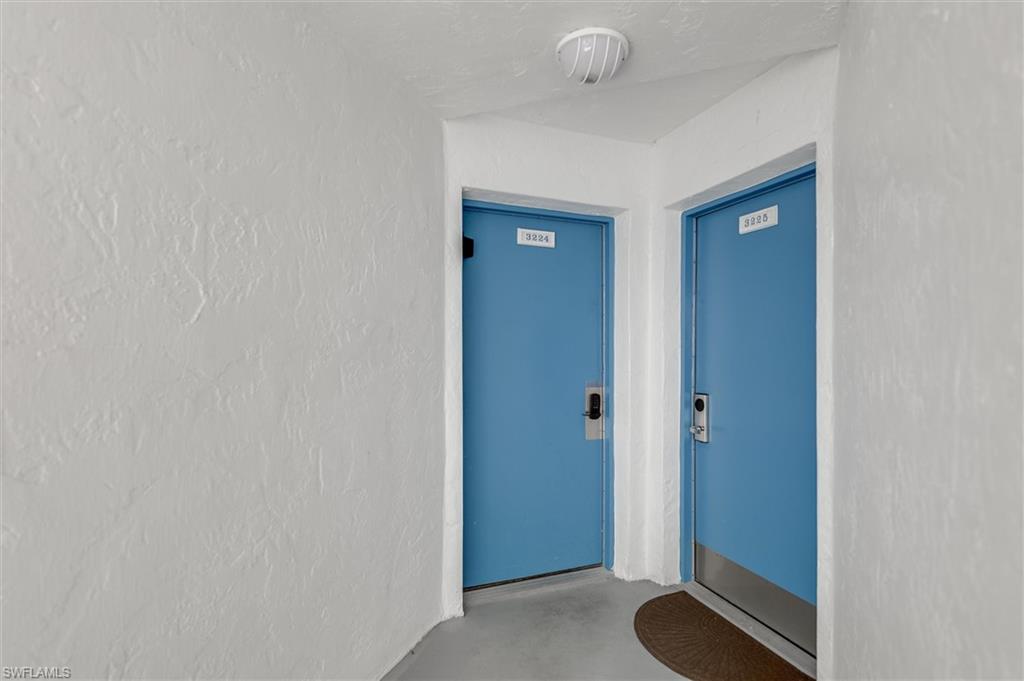 TENNIS VILLAS - Residential