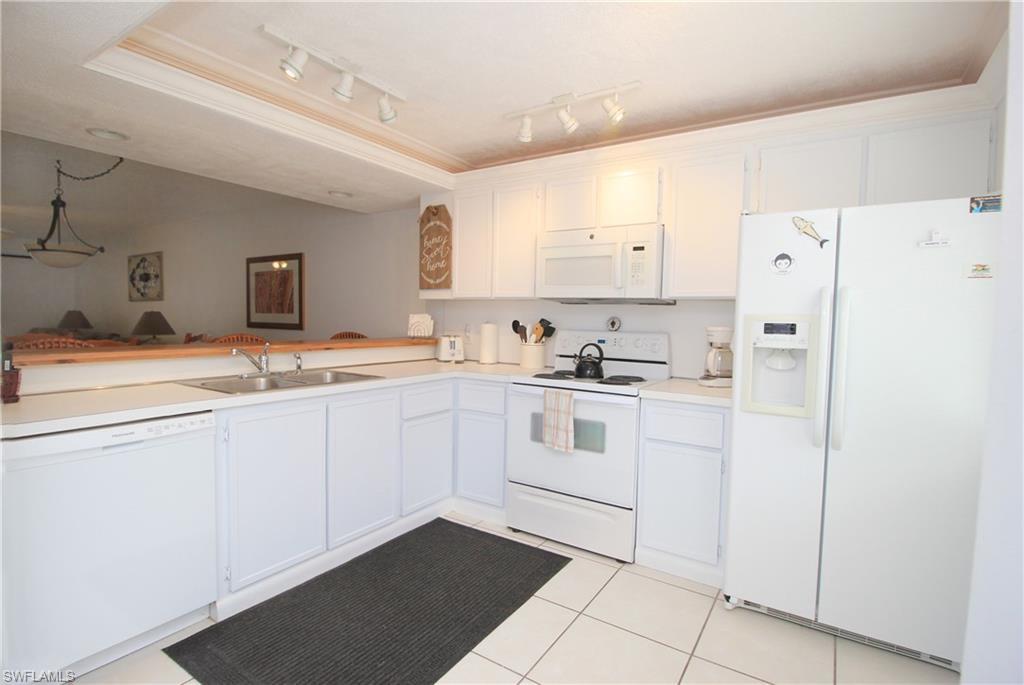 NAPLES SUNRISE - Residential