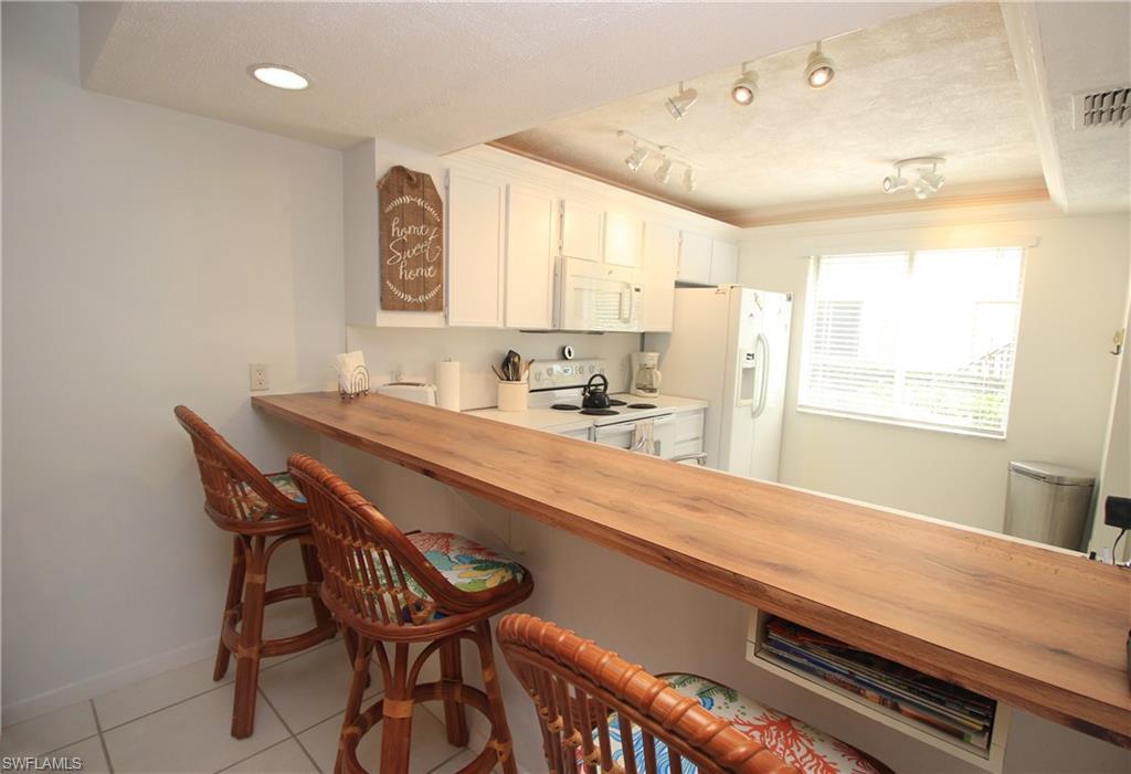 NAPLES SUNRISE - Residential