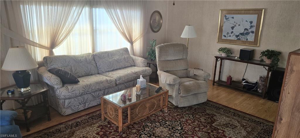 SIX LAKES COUNTRY CLUB - Residential