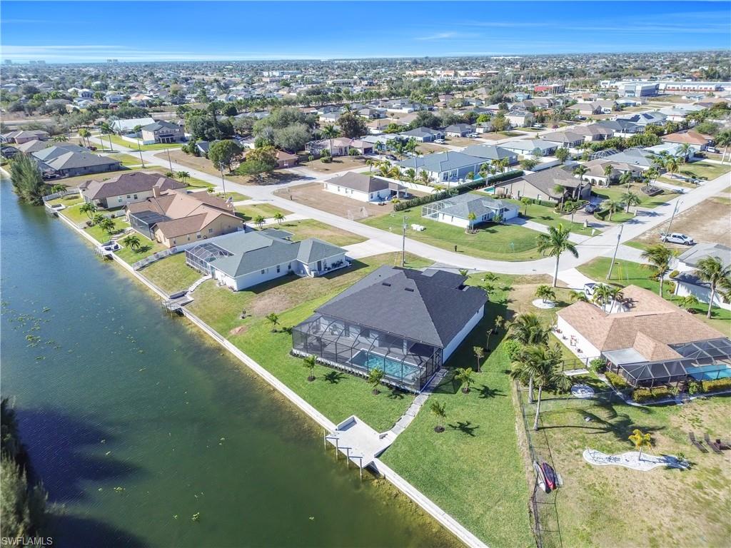 CAPE CORAL - Residential