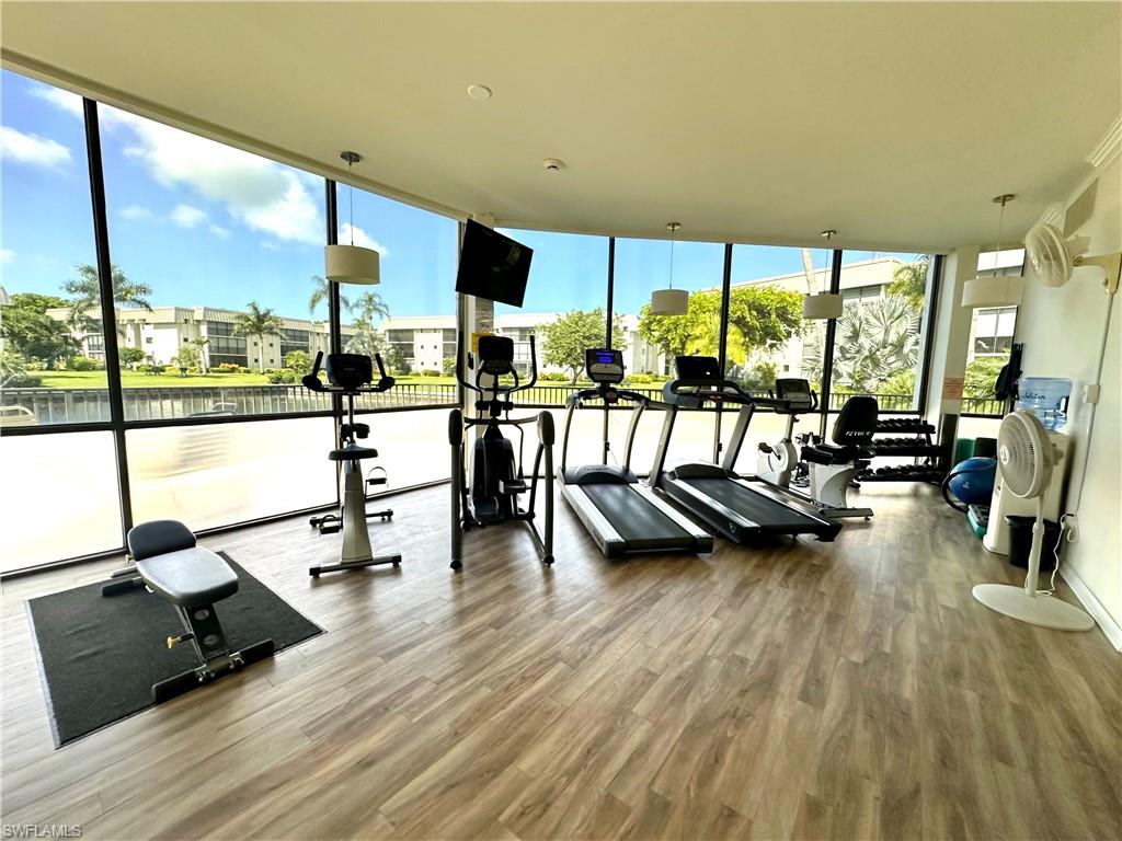 HIDDEN LAKE VILLAS - Residential Lease