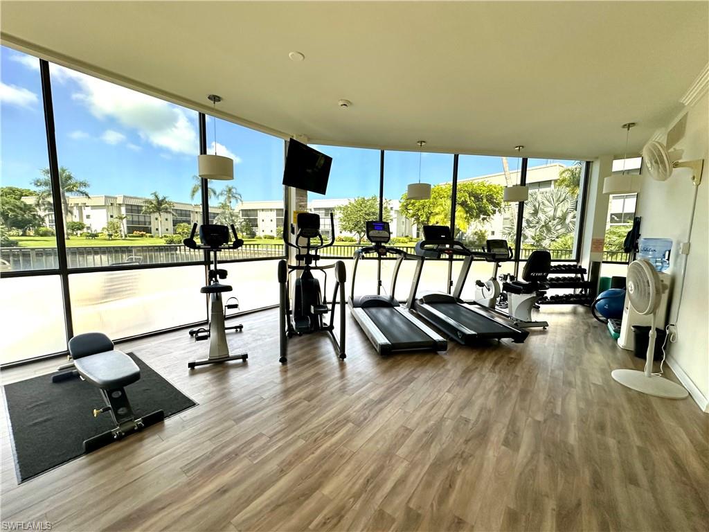 HIDDEN LAKE VILLAS - Residential Lease