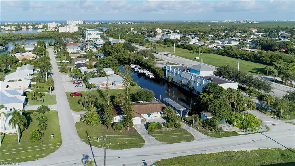 LITTLE HICKORY SHORES - Residential