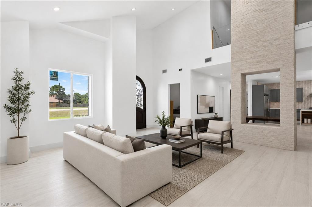 GOLDEN GATE ESTATES - Residential