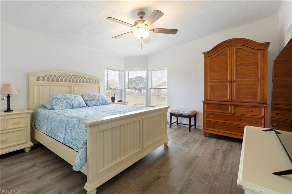 FLAGHOLE - Residential