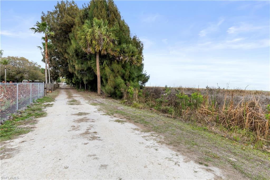 FLAGHOLE - Residential