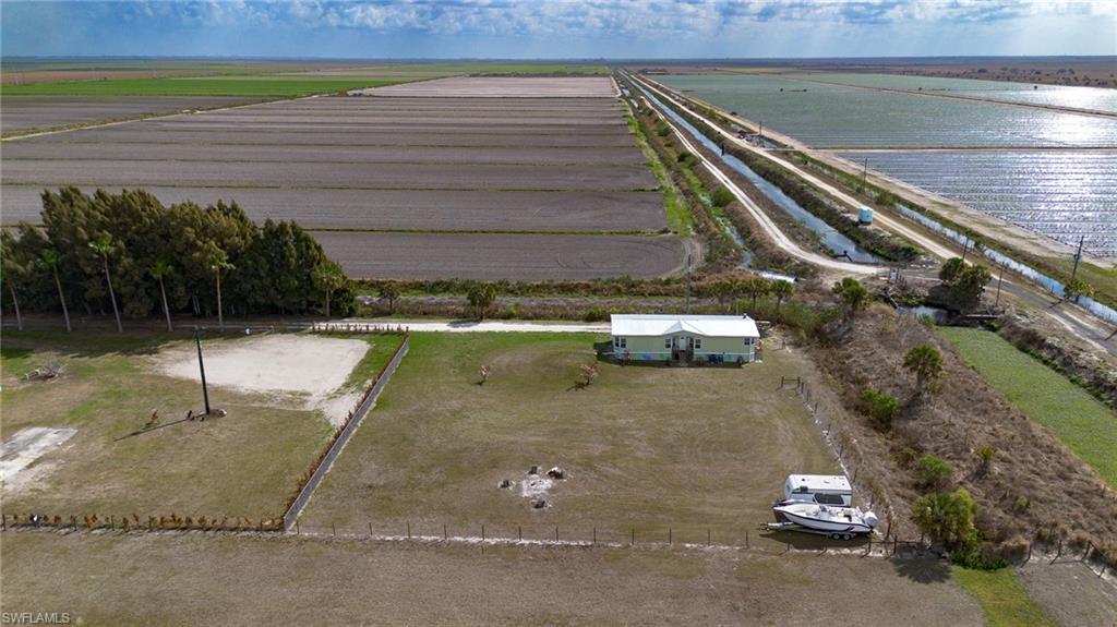 FLAGHOLE - Residential