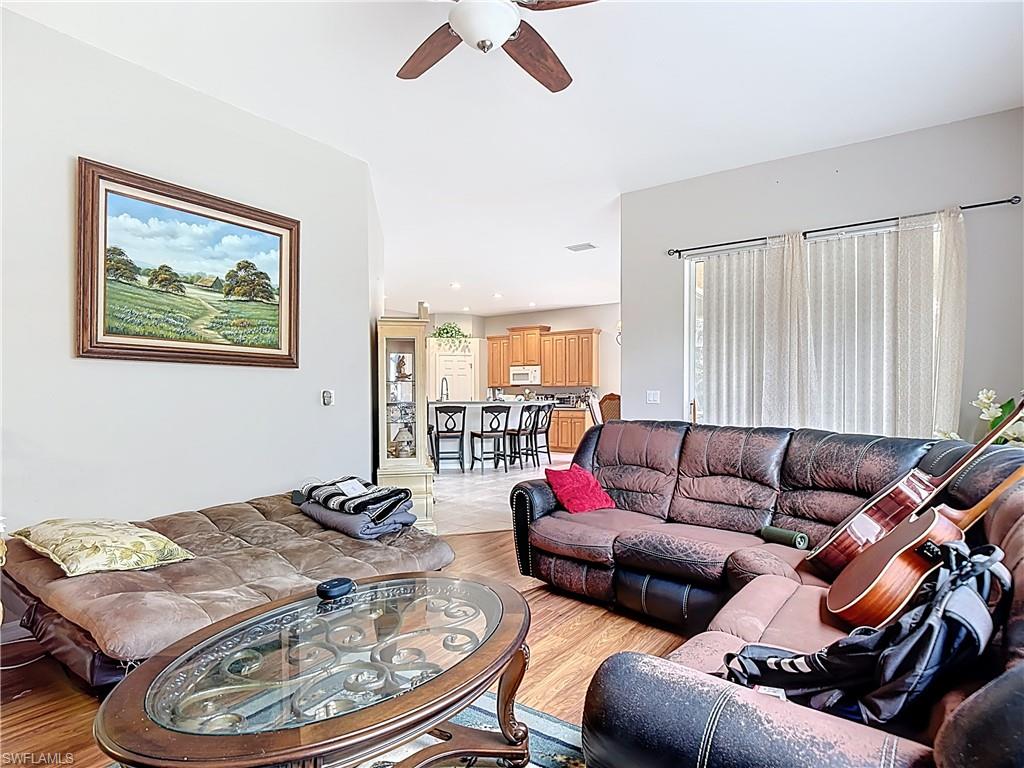 STONEYBROOK - Residential