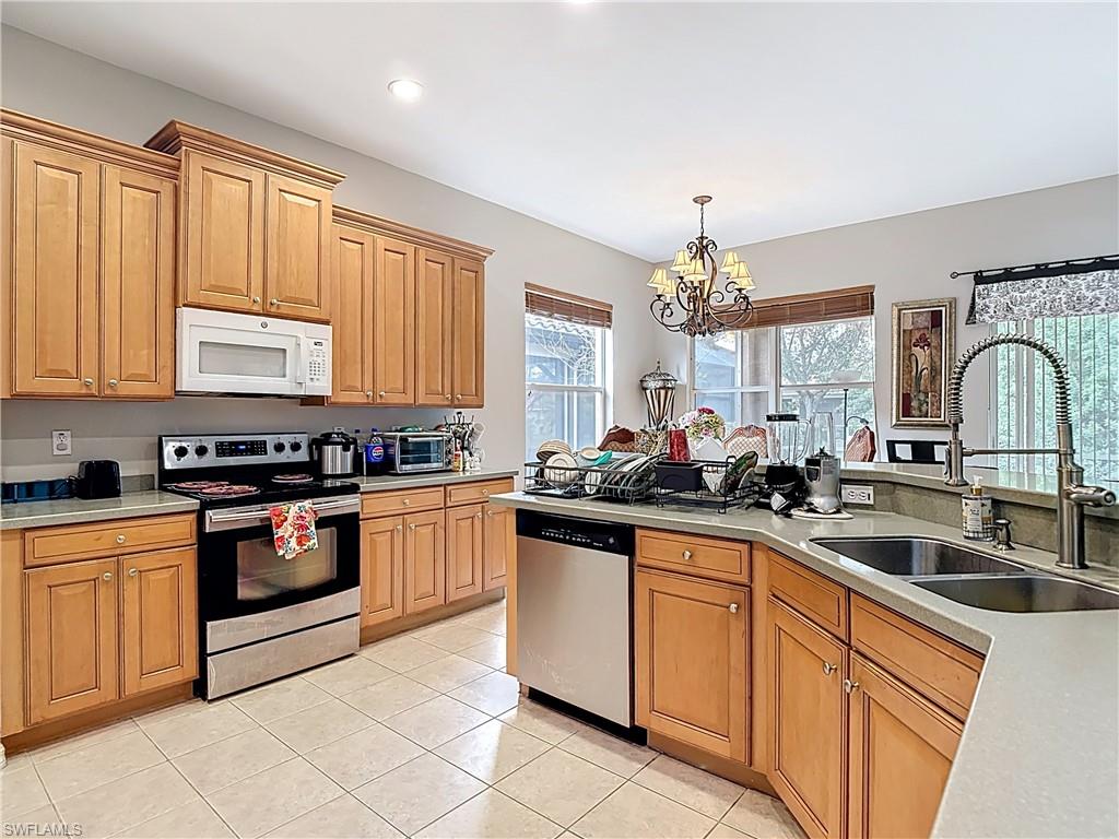 STONEYBROOK - Residential