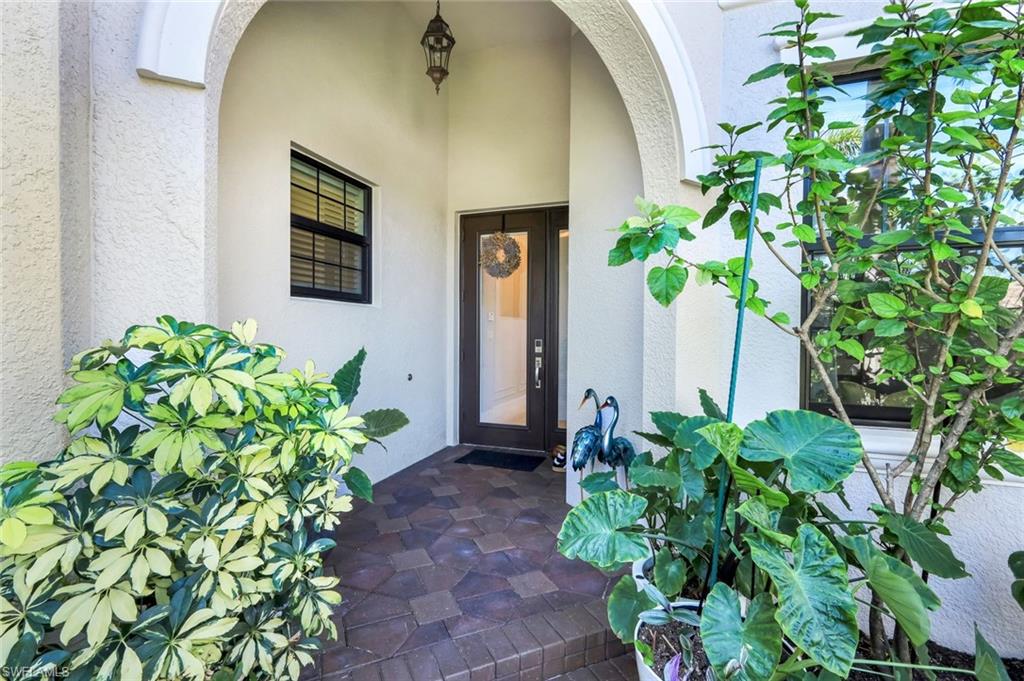 4318 Aurora ST