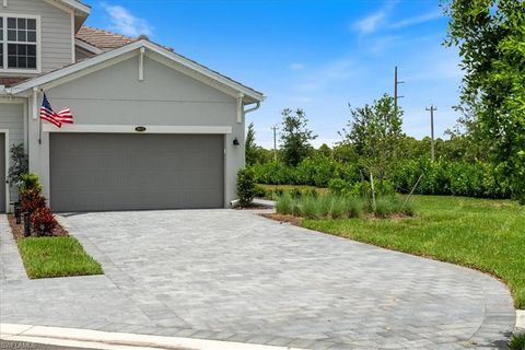 5721 Oakmont CT 9012 AVE MARIA FL 34142