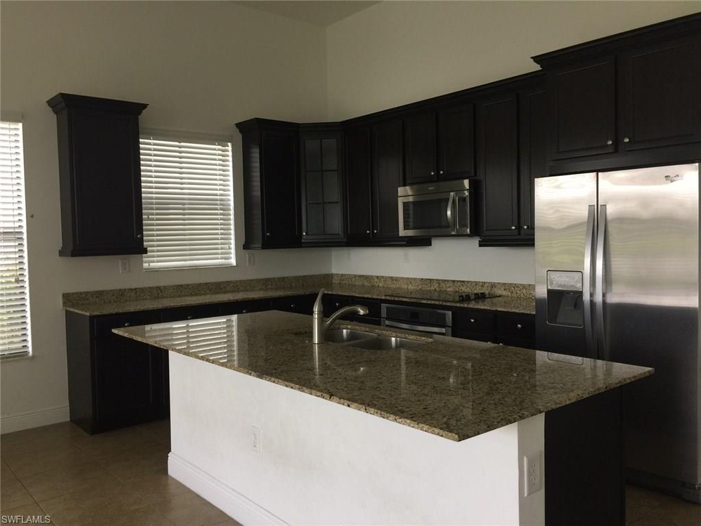 MAPLE RIDGE - Residential