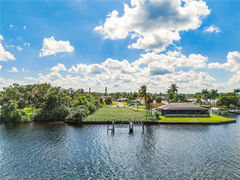 FORT MYERS SHORES - Land