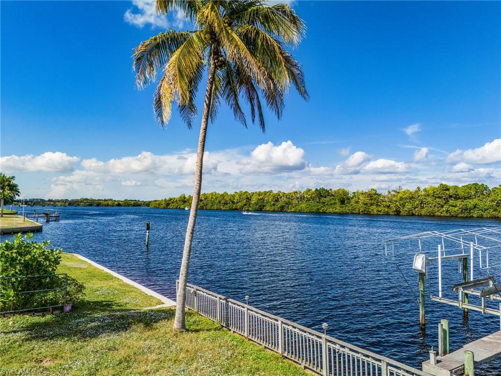 FORT MYERS SHORES - Land