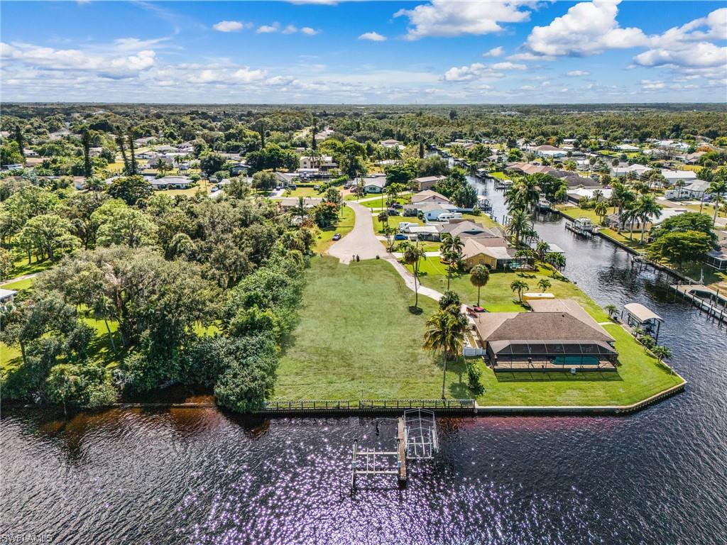 FORT MYERS SHORES - Land