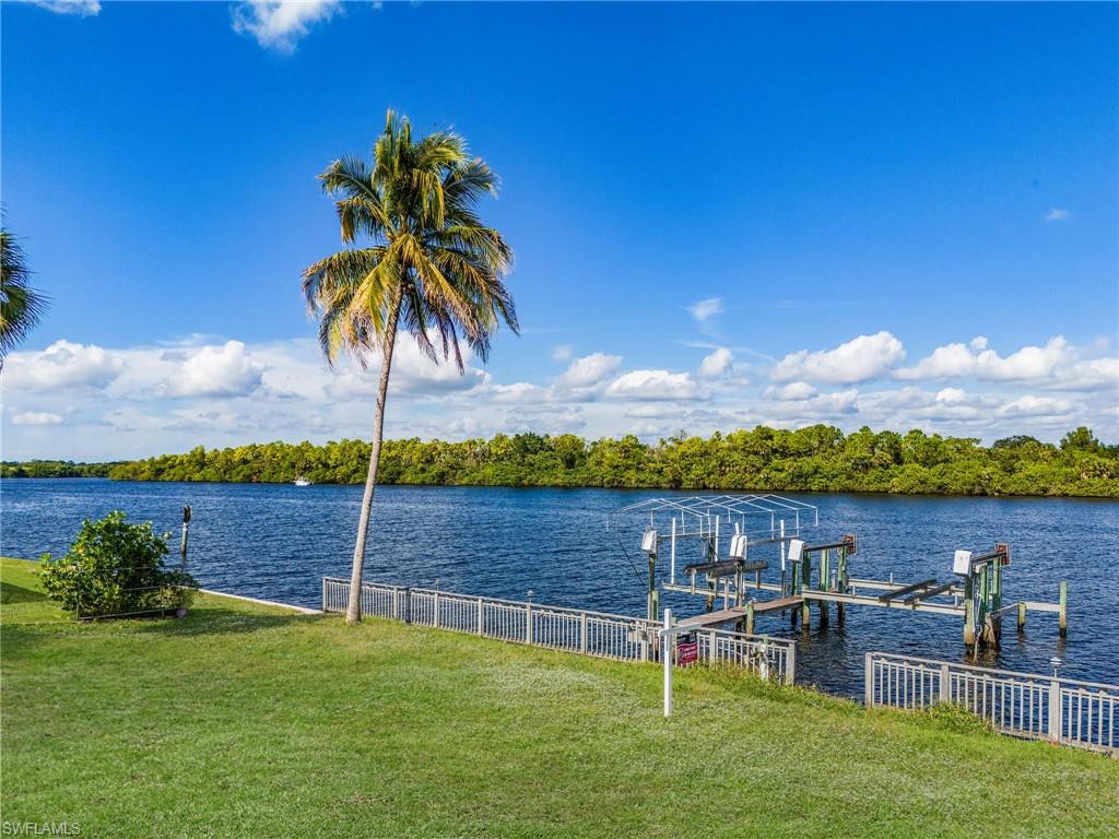 FORT MYERS SHORES - Land