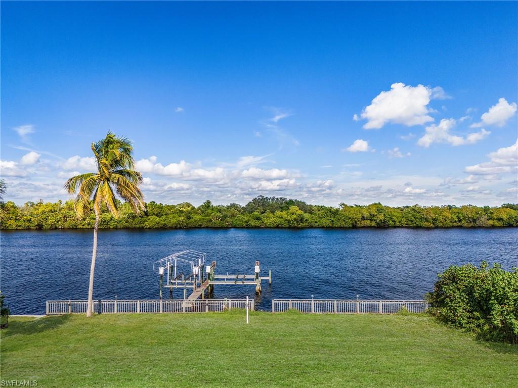 FORT MYERS SHORES - Land