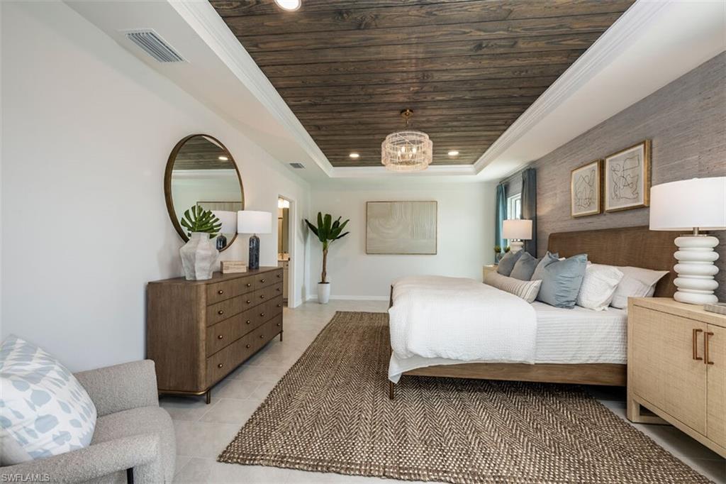 WHISPERING LAKES - Residential