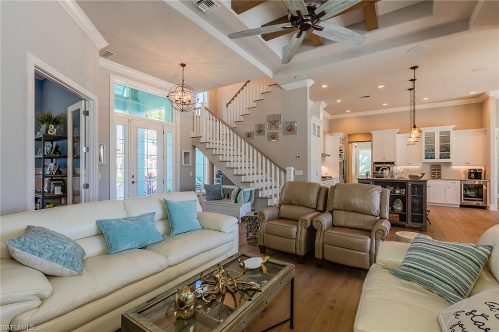 MARCO BEACH - Residential