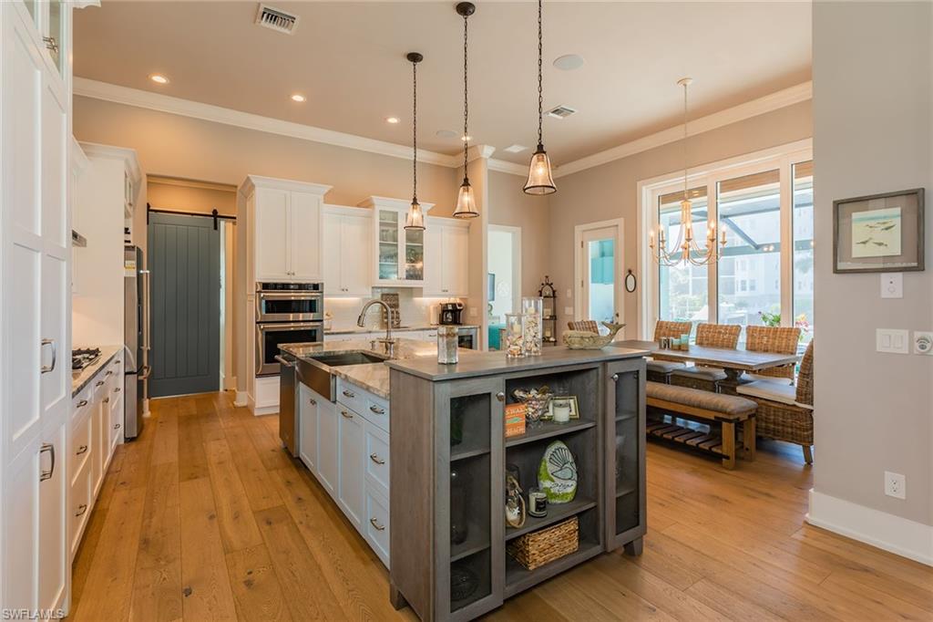 MARCO BEACH - Residential