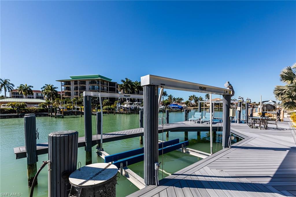 MARCO BEACH - Residential