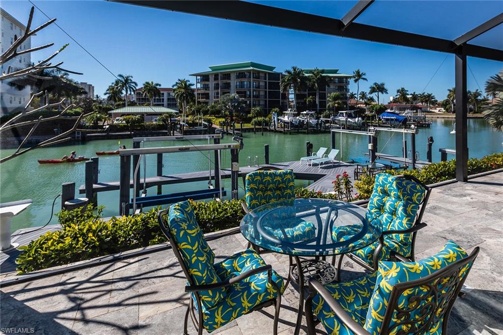 MARCO BEACH - Residential