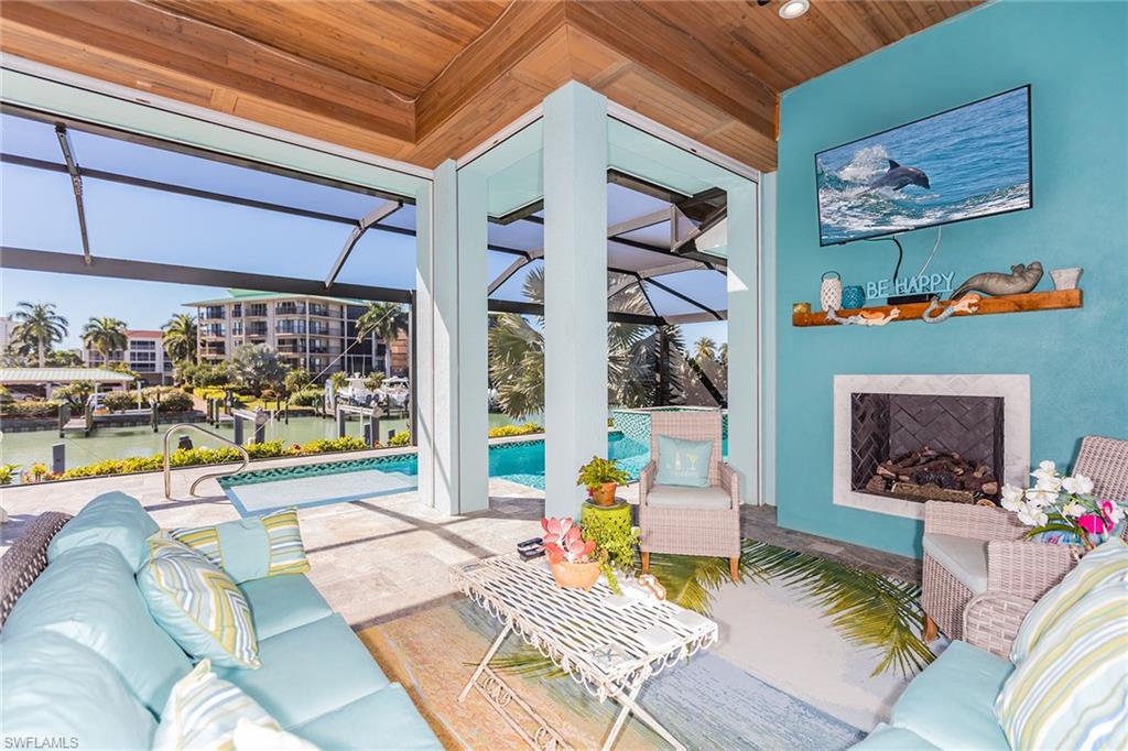 MARCO BEACH - Residential