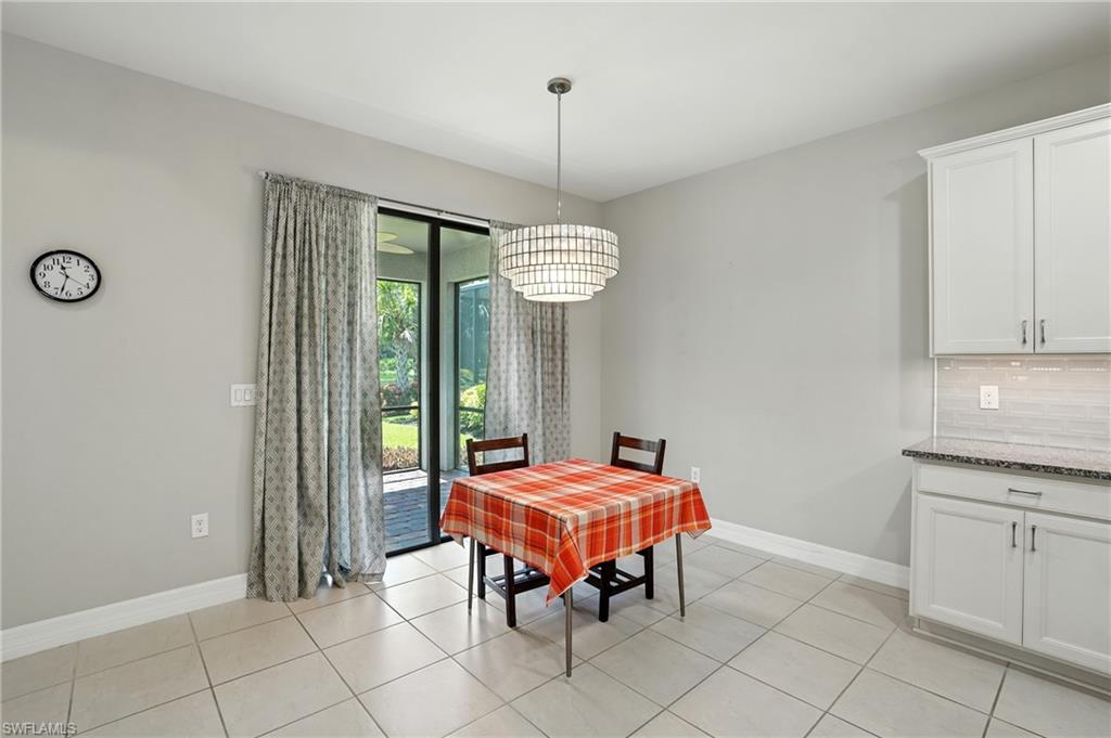 HAMPTON LAKES - Residential