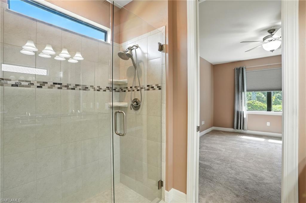 HAMPTON LAKES - Residential