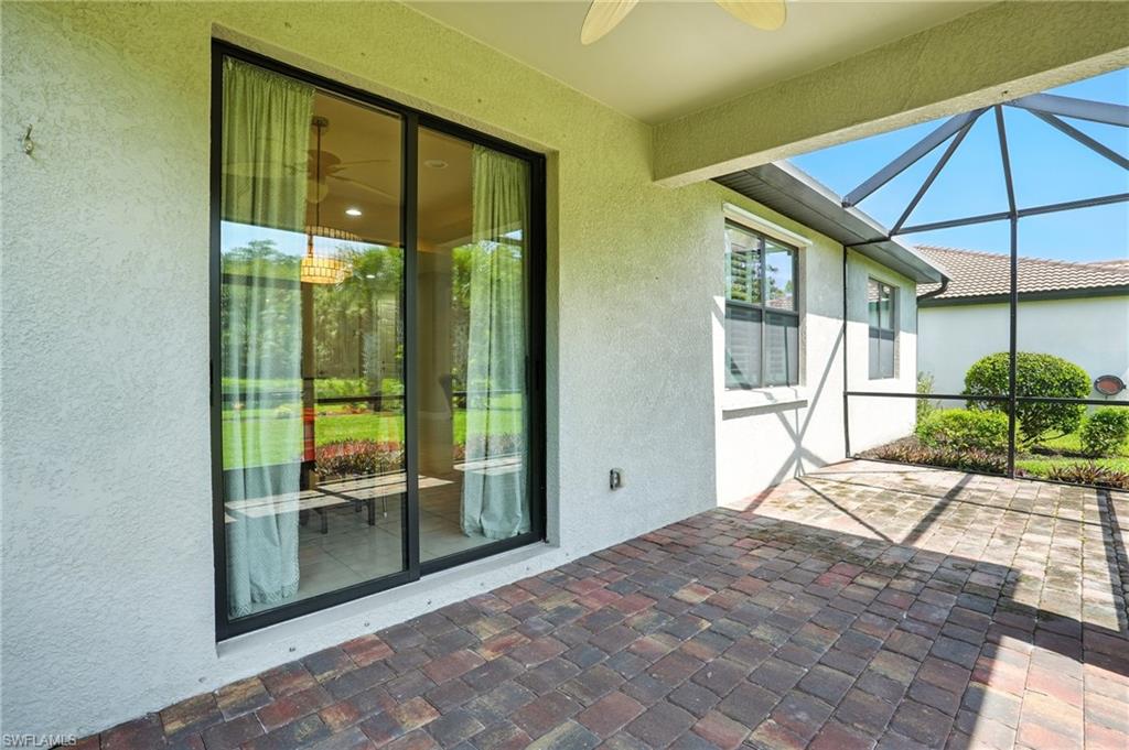 HAMPTON LAKES - Residential