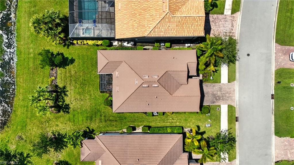 HAMPTON LAKES - Residential