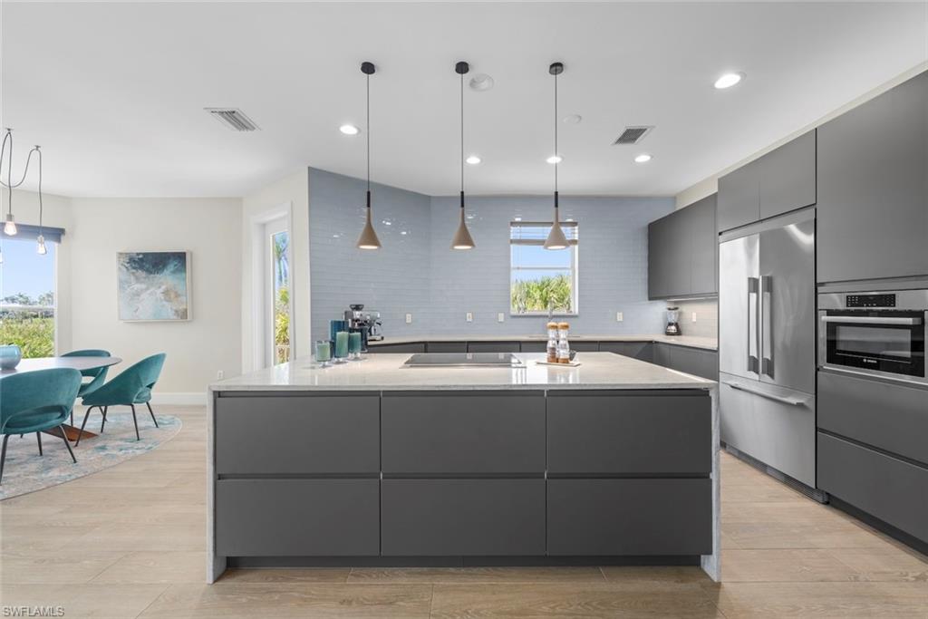 BEACHVIEW COUNTRY CLUB ESTATES - Residential