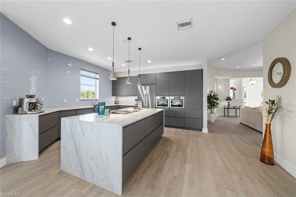 BEACHVIEW COUNTRY CLUB ESTATES - Residential
