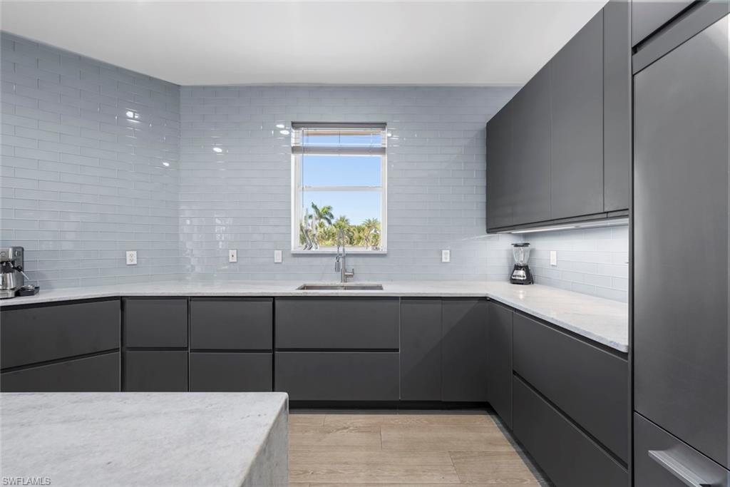 BEACHVIEW COUNTRY CLUB ESTATES - Residential