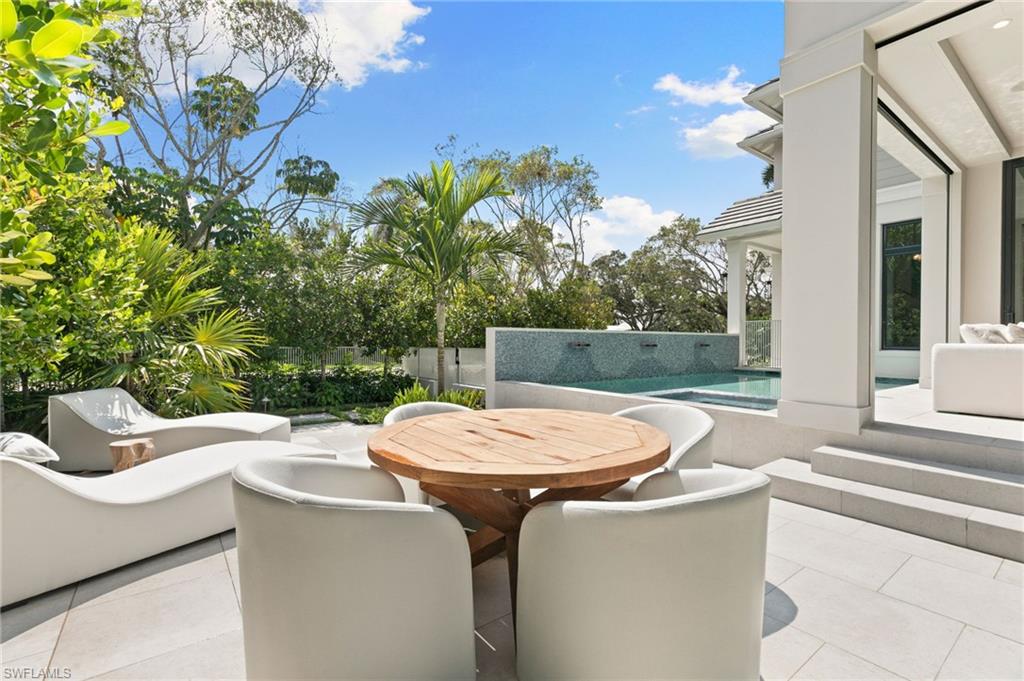 LAKE PARK - Residential