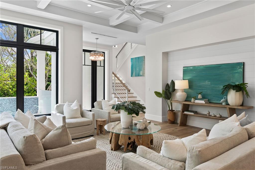 LAKE PARK - Residential