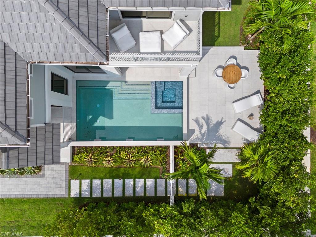 LAKE PARK - Residential