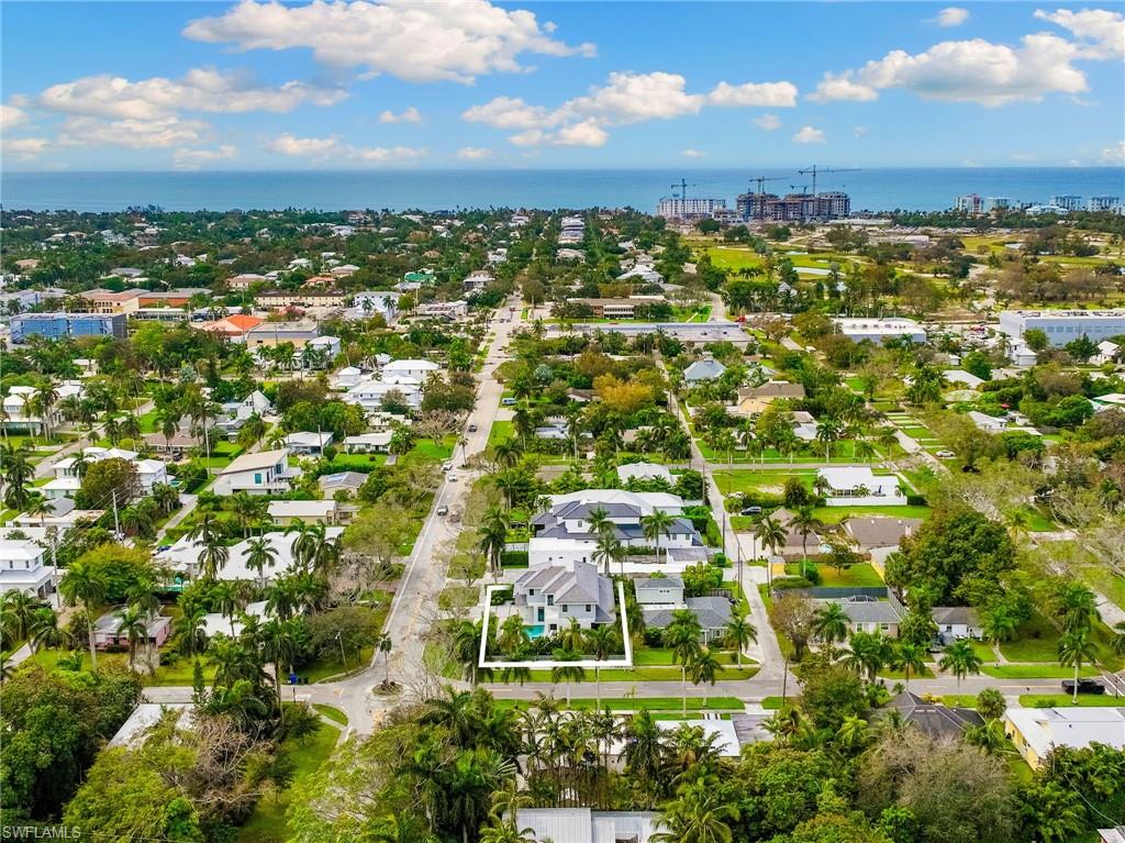 LAKE PARK - Residential